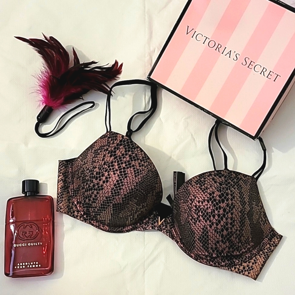 Victoria Secret bra